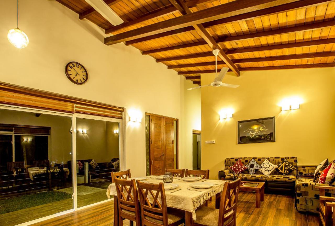 פיליינדלה Temple Pond Villa Colombo מראה חיצוני תמונה